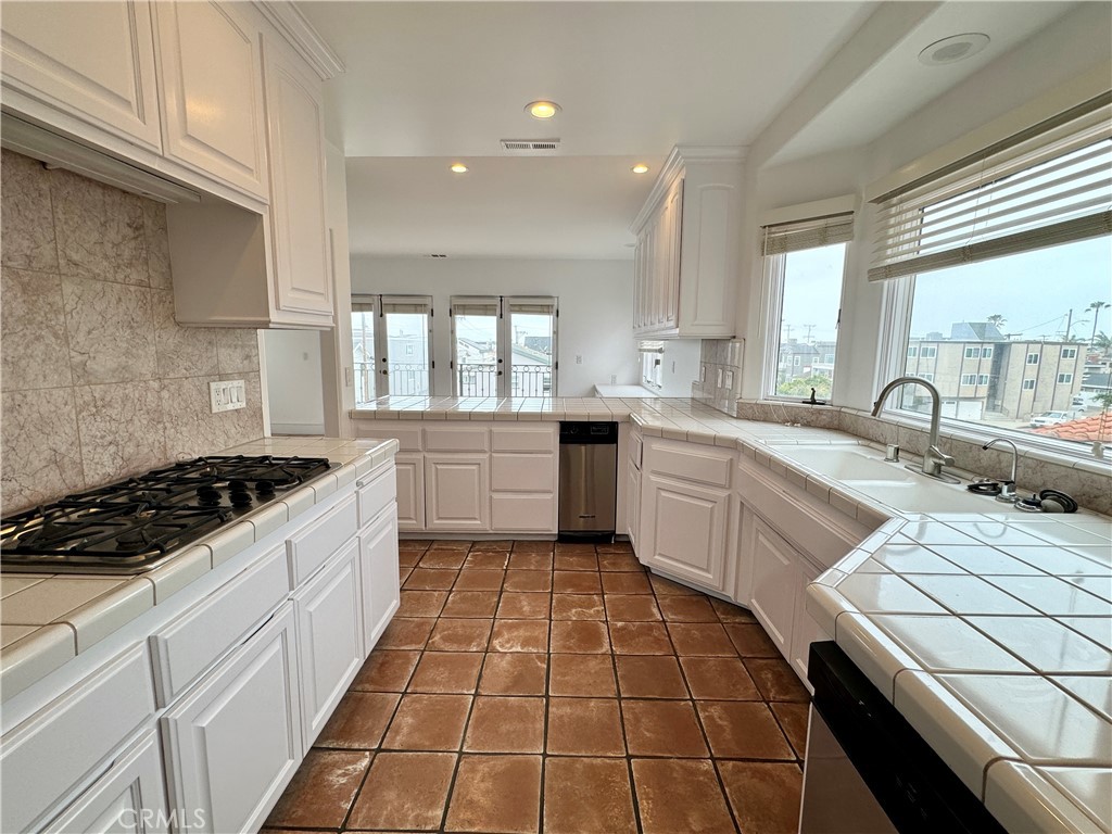 1838 Hermosa Avenue A