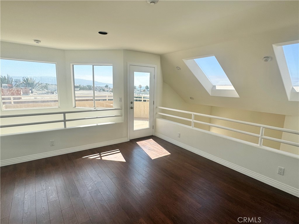 1342 Manhattan Avenue