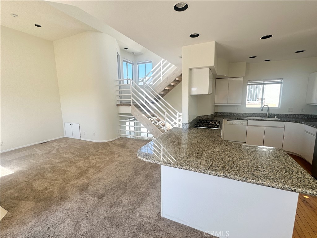 1342 Manhattan Avenue