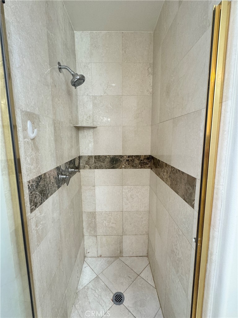 1342 Manhattan Avenue