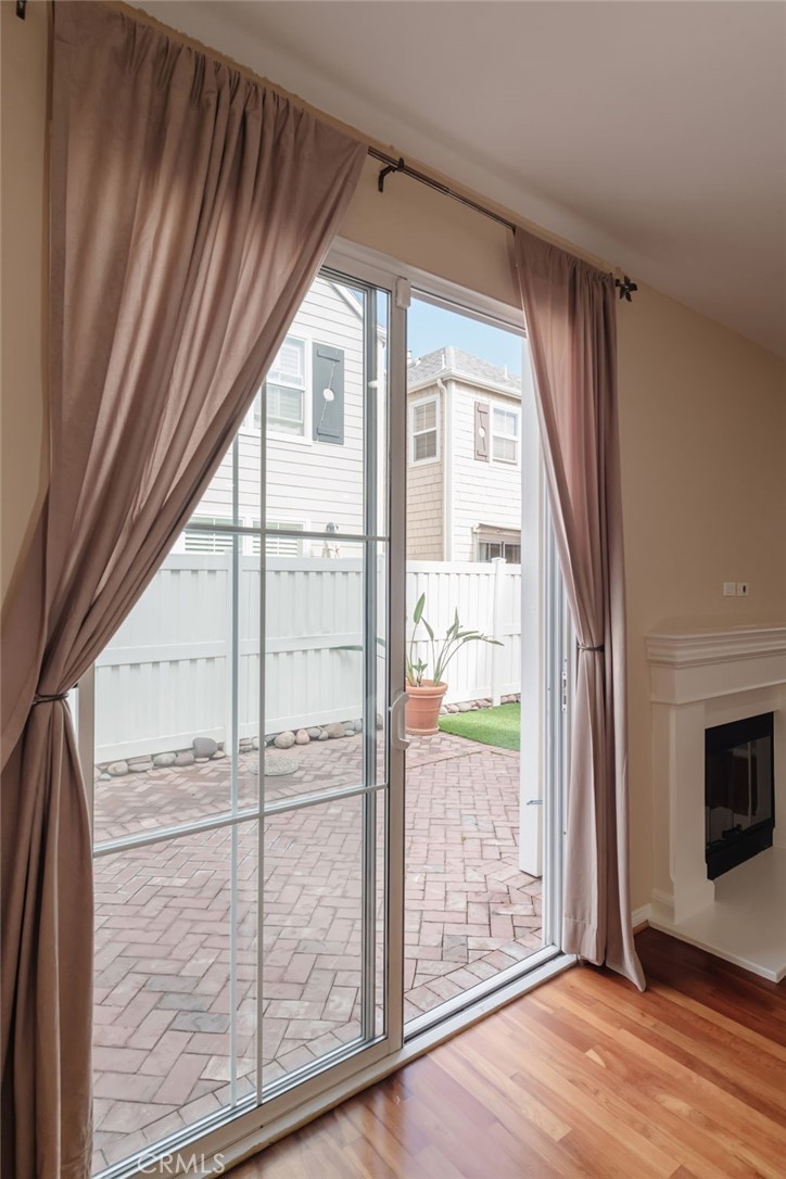 1800 S Pacific Coast 79