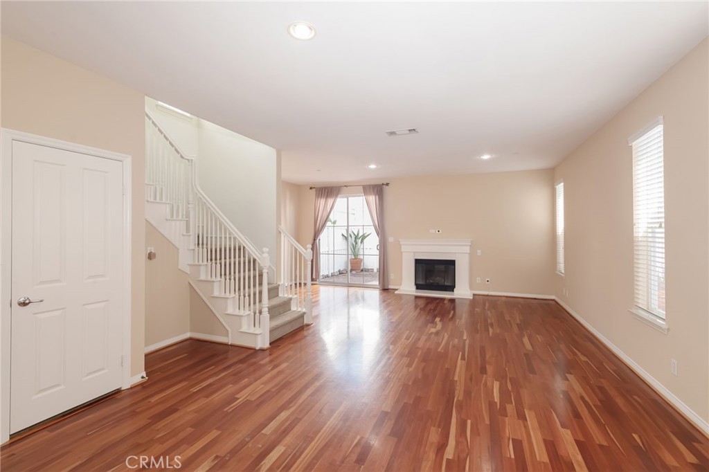 1800 S Pacific Coast 79