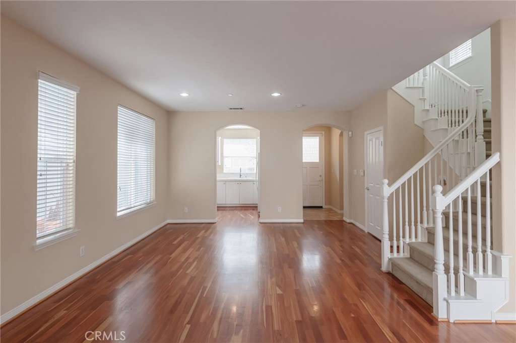 1800 S Pacific Coast 79