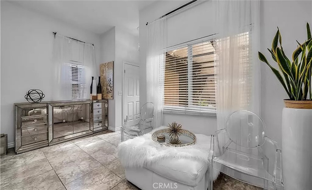 15302 Eastwood Avenue