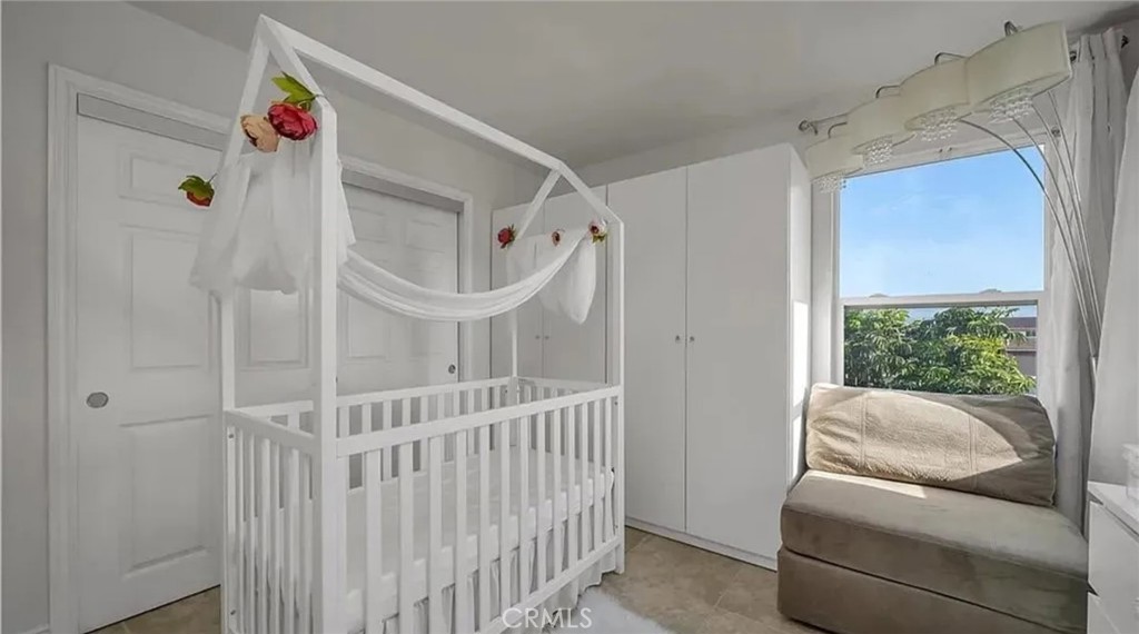 15302 Eastwood Avenue