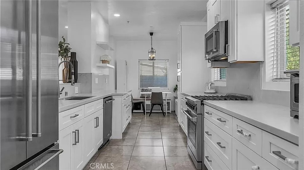 15302 Eastwood Avenue