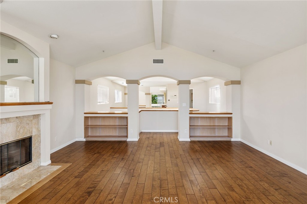 1613 Wollacott Street