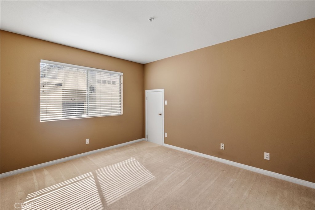 1613 Wollacott Street