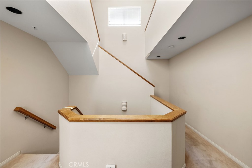 1613 Wollacott Street