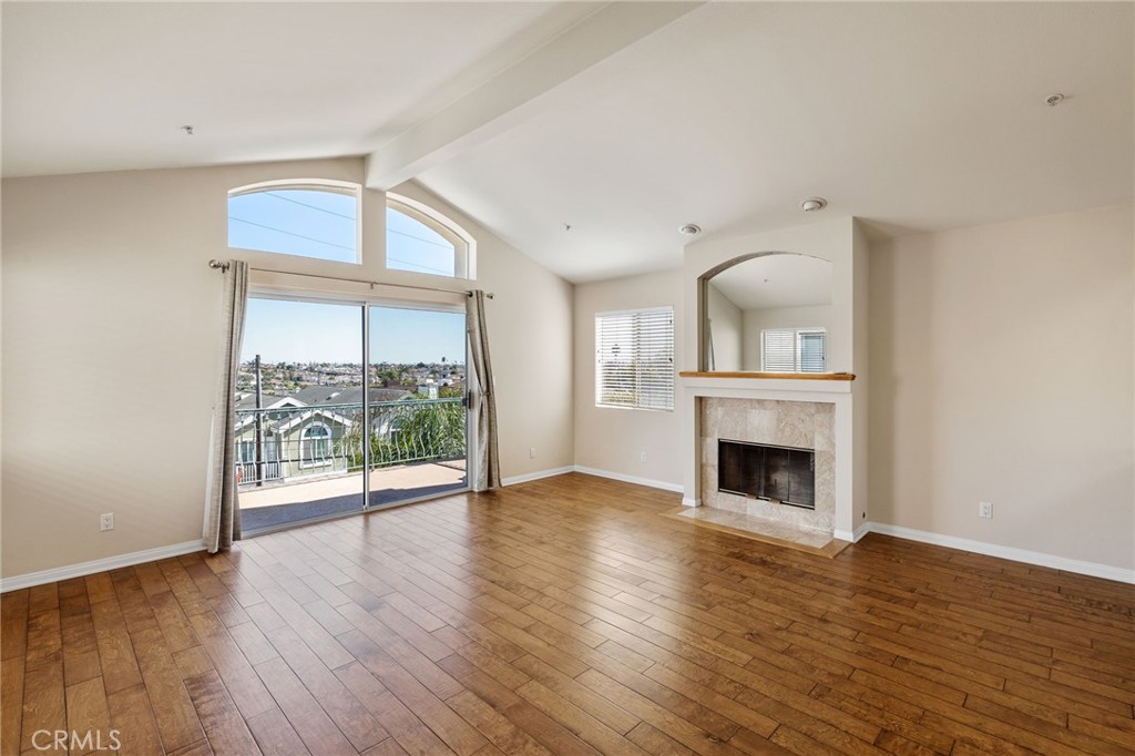 1613 Wollacott Street