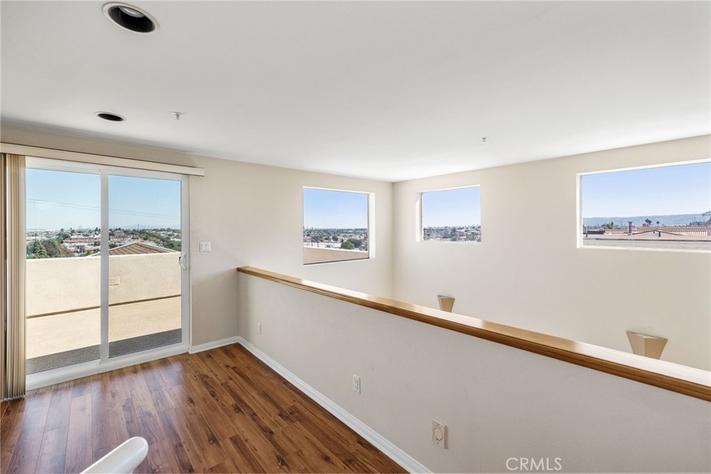 1613 Wollacott Street