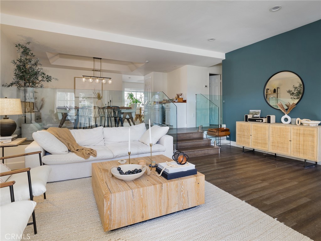 121 S Lucia Avenue 3