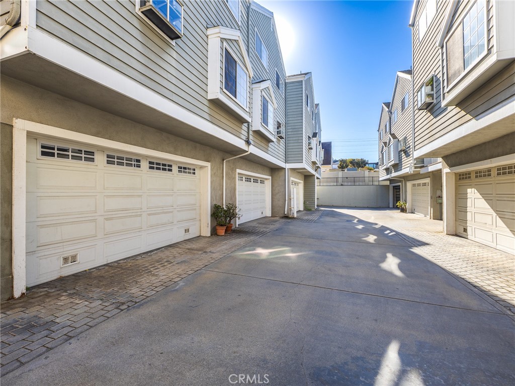 121 S Lucia Avenue 3