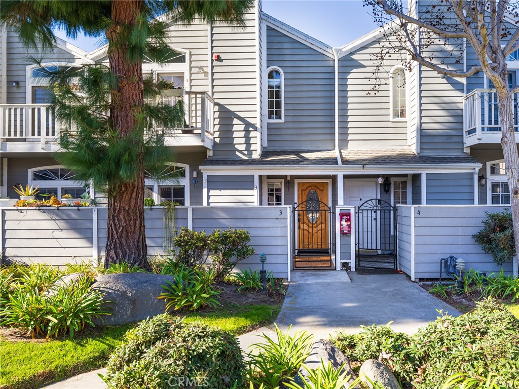 121 S Lucia Avenue 3