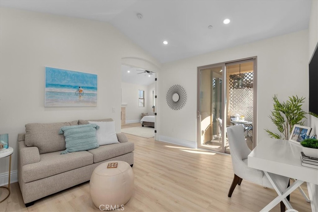 1907 Spreckels Lane B