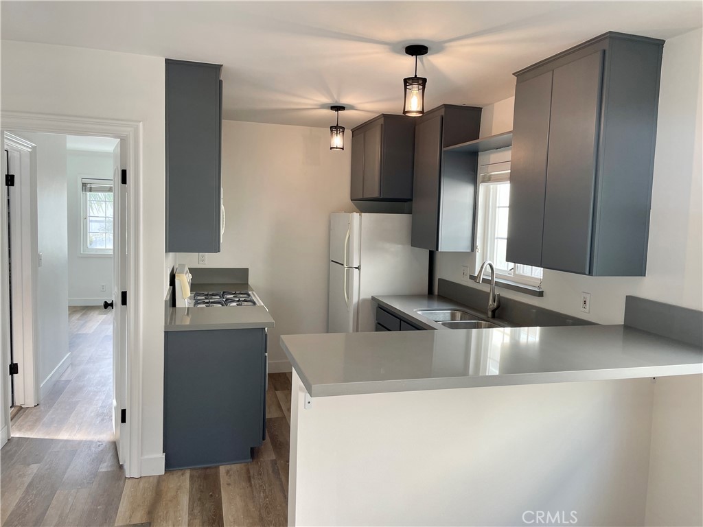 910 N Prospect Avenue