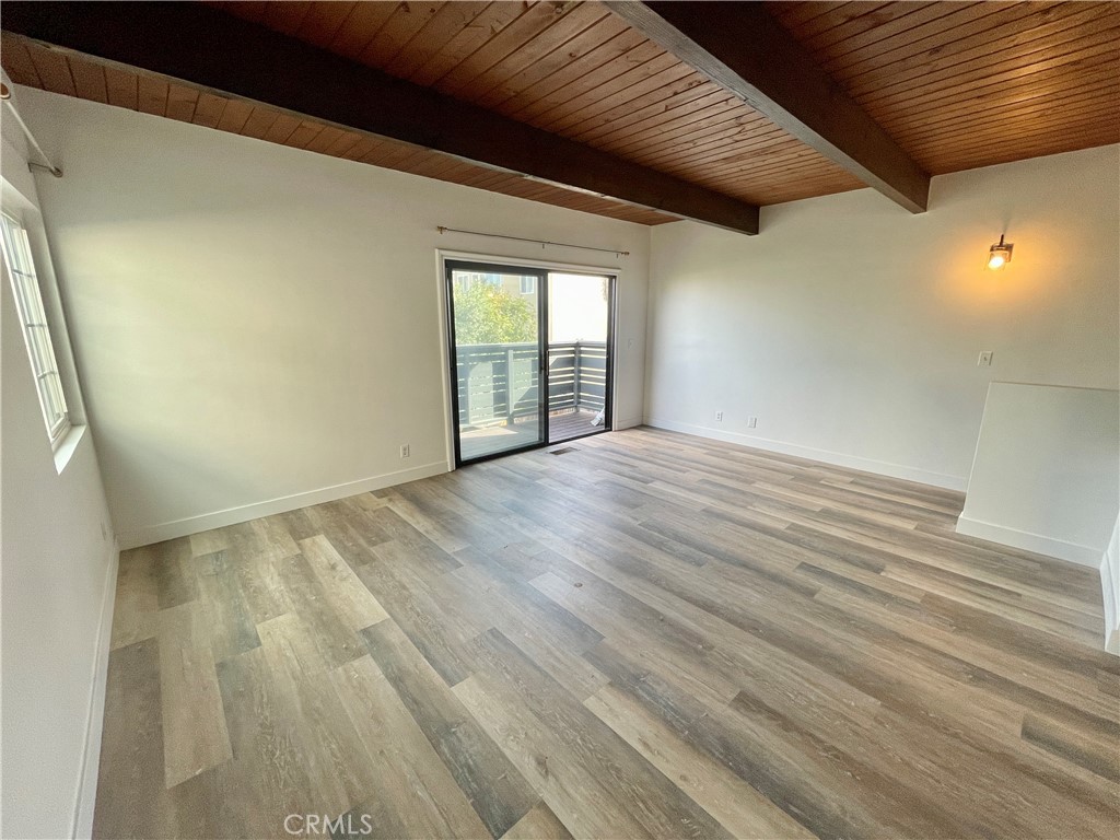 910 N Prospect Avenue