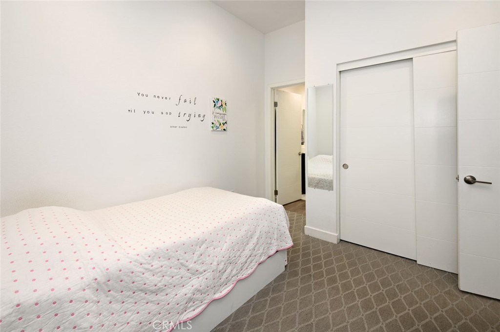 318 Bridgewater Way 6