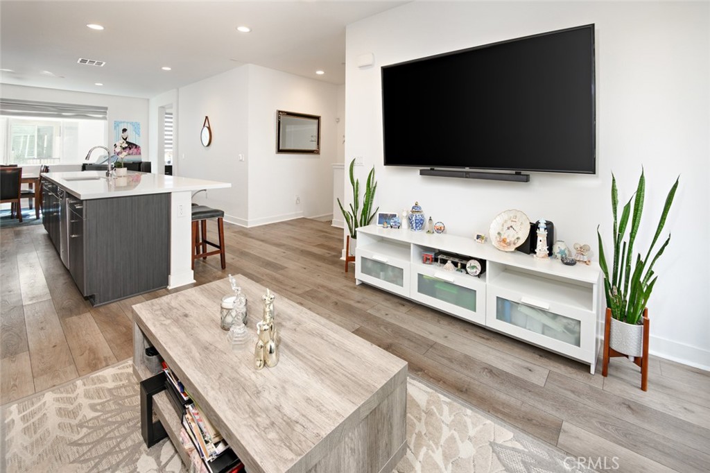 318 Bridgewater Way 6