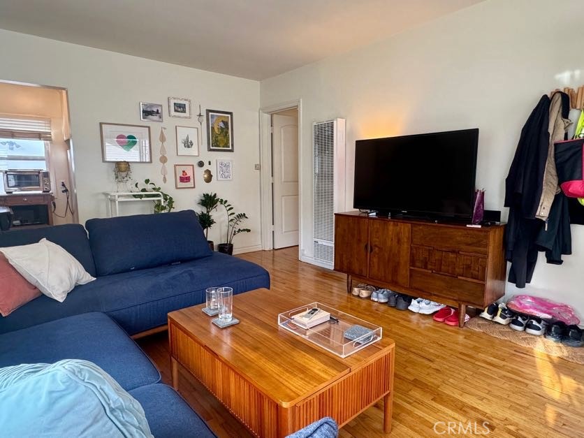 1302 Bonnie Brae Street