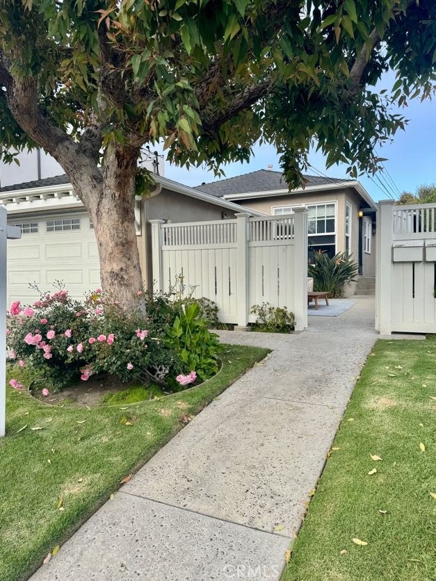 1302 Bonnie Brae Street