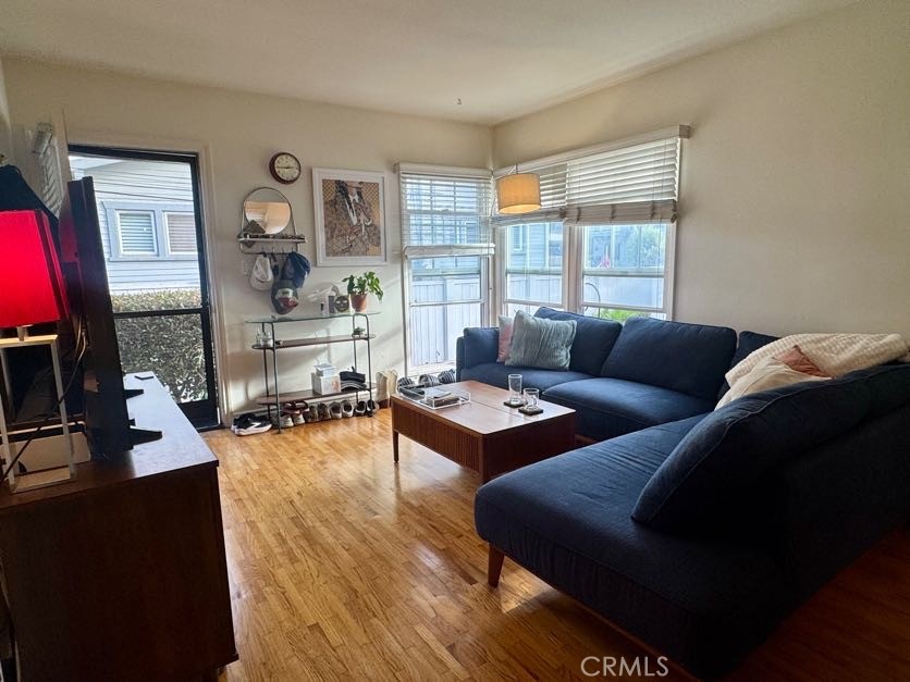 1302 Bonnie Brae Street