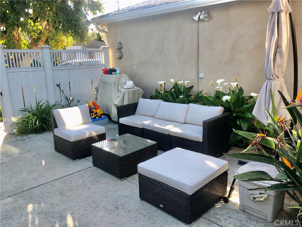 1302 Bonnie Brae Street