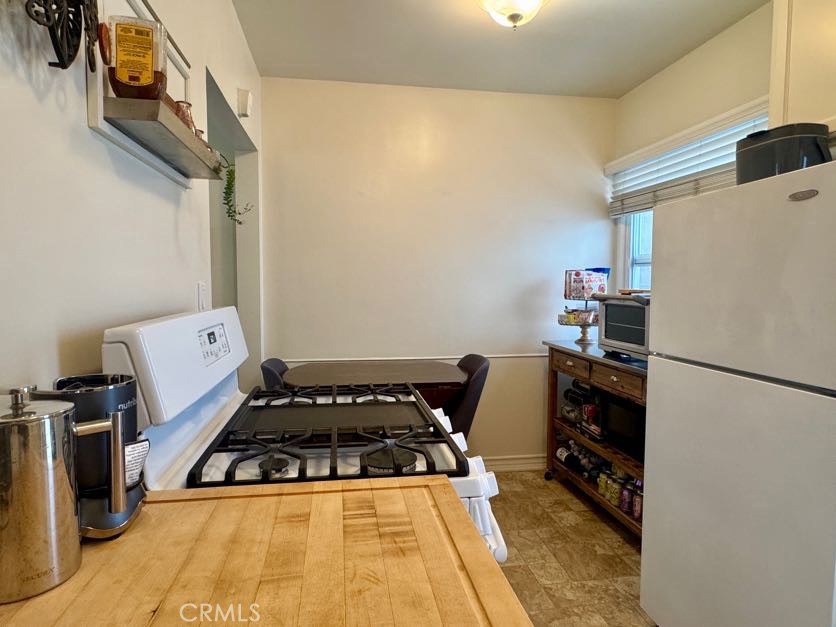 1302 Bonnie Brae Street