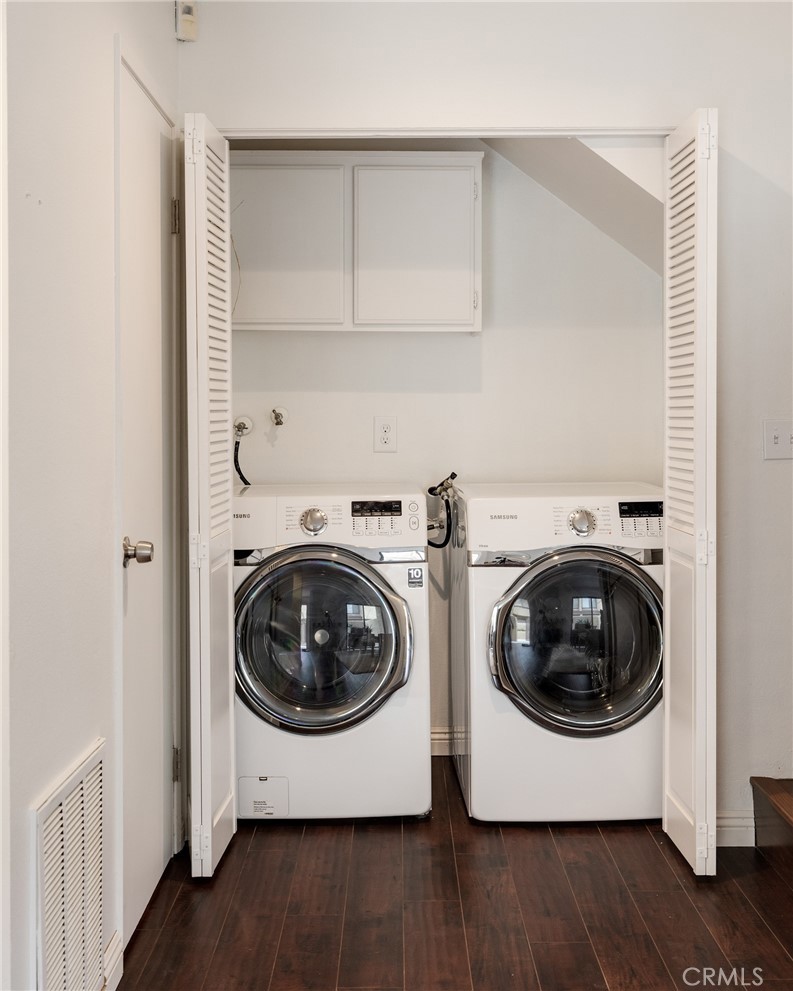 849 E Victoria Street 210