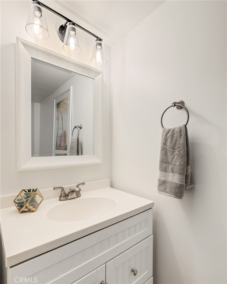 849 E Victoria Street 210