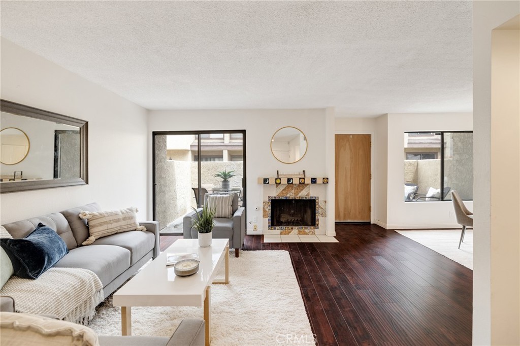 849 E Victoria Street 210