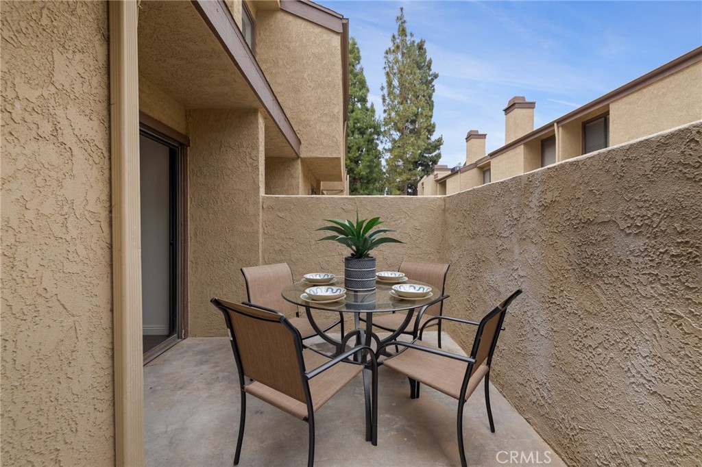 849 E Victoria Street 210