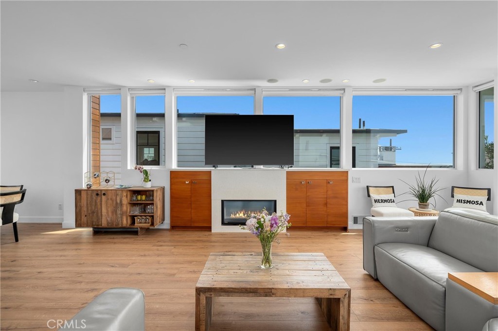 1501 Monterey Boulevard