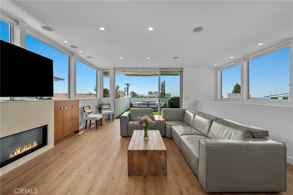 1501 Monterey Boulevard