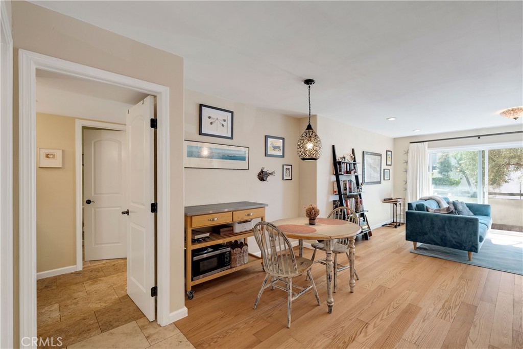 1600 Ardmore Avenue 107