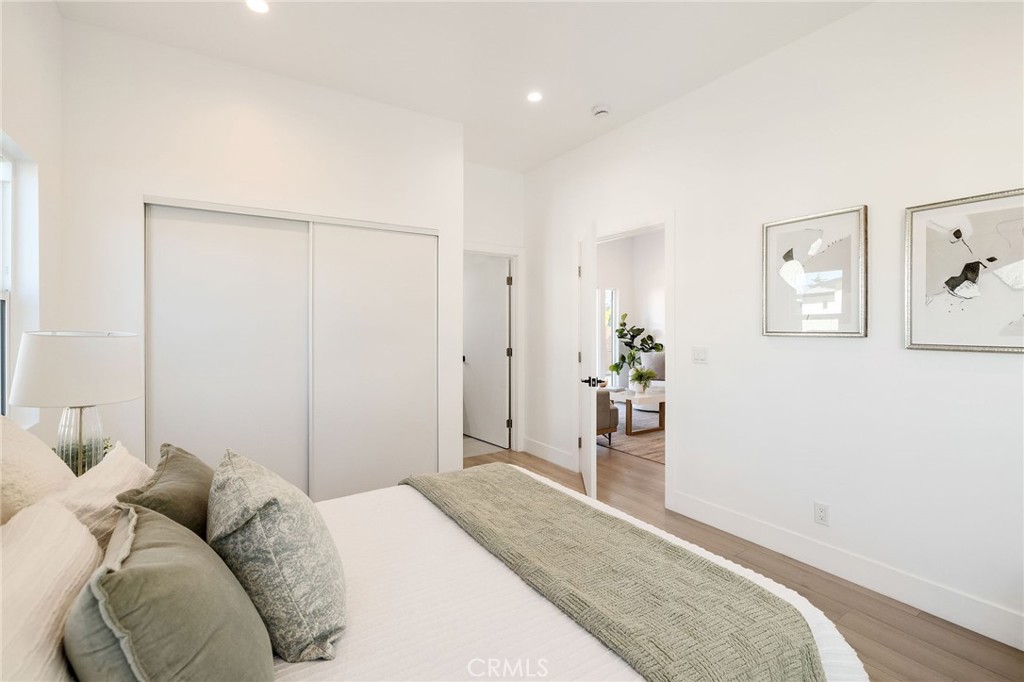 1544 W 215th Street