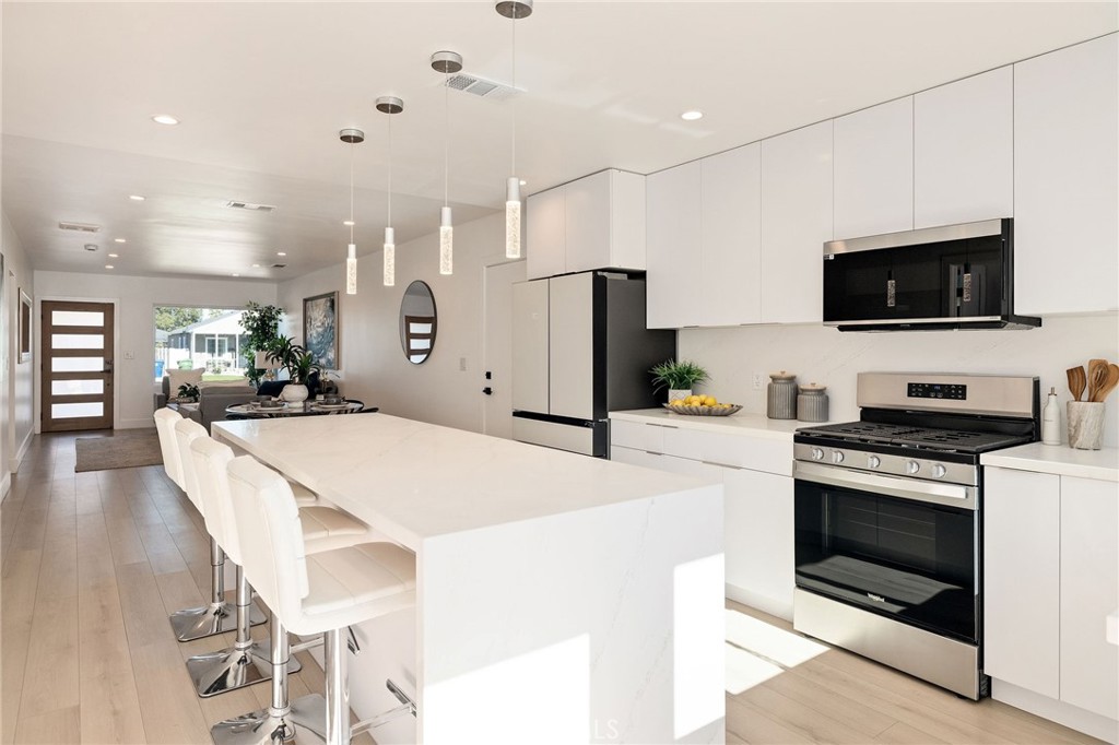 1544 W 215th Street