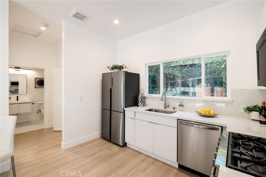 1544 W 215th Street