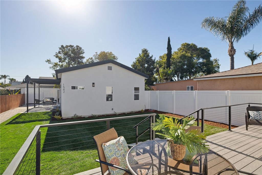 1544 W 215th Street