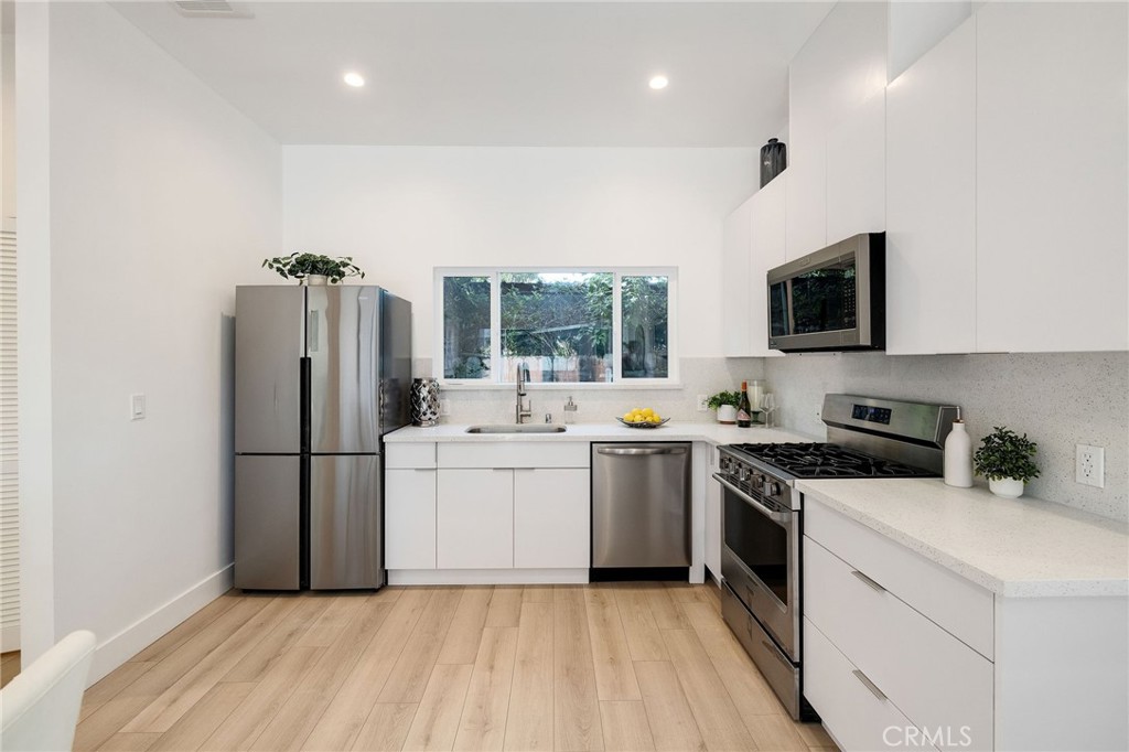 1544 W 215th Street