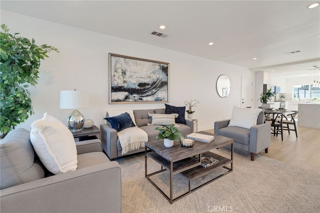 1544 W 215th Street