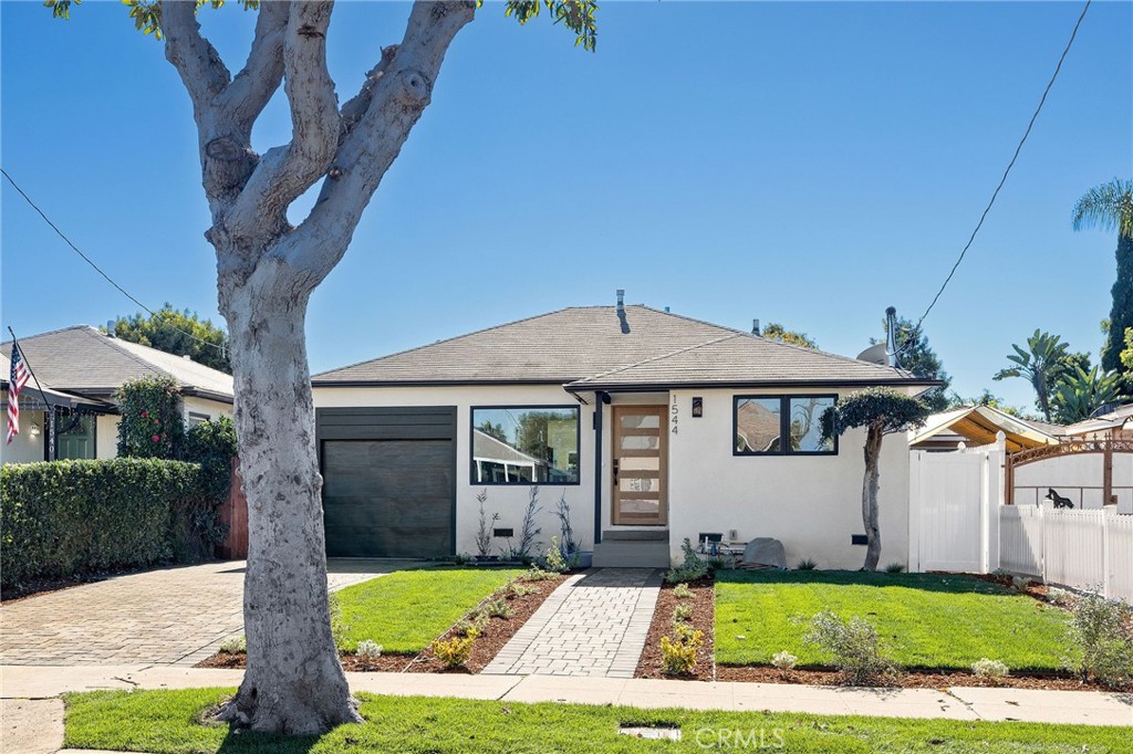 1544 W 215th Street