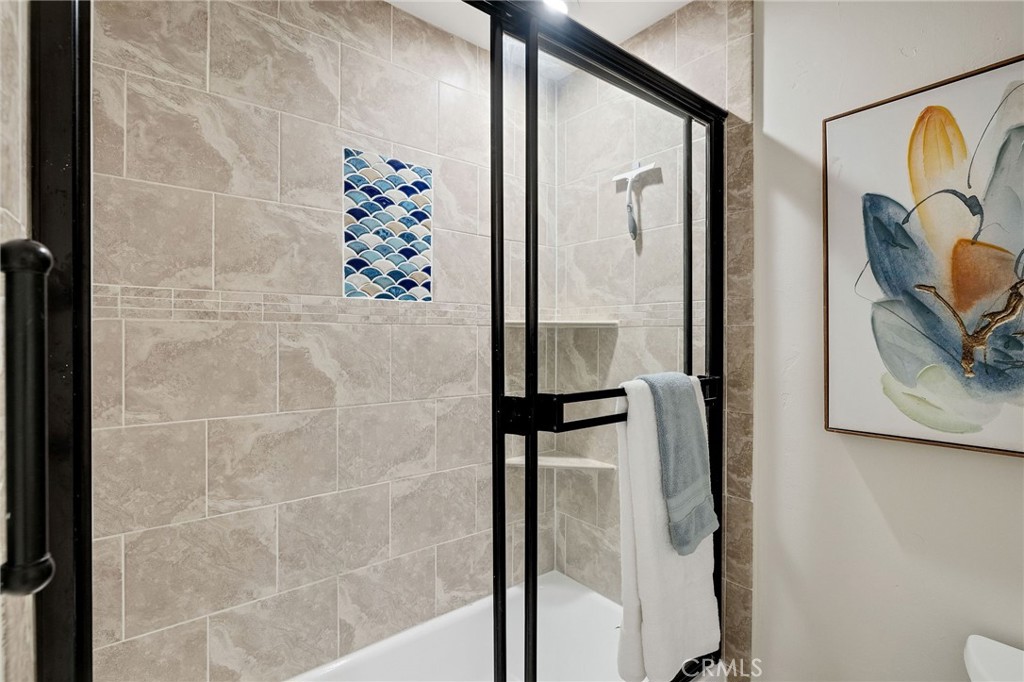 1600 Ardmore Avenue 107