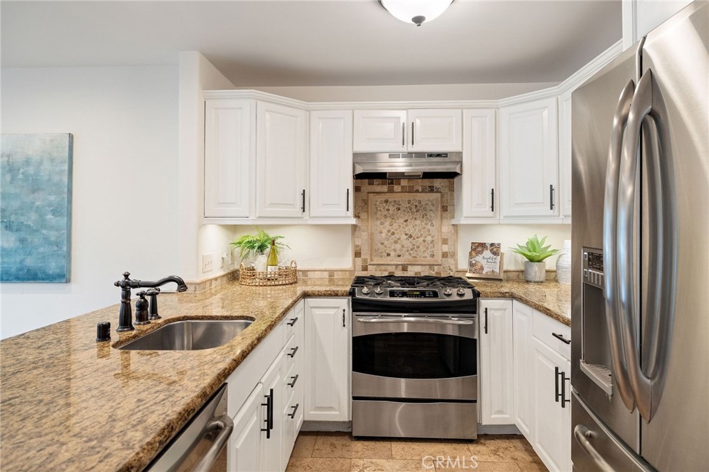 1600 Ardmore Avenue 107