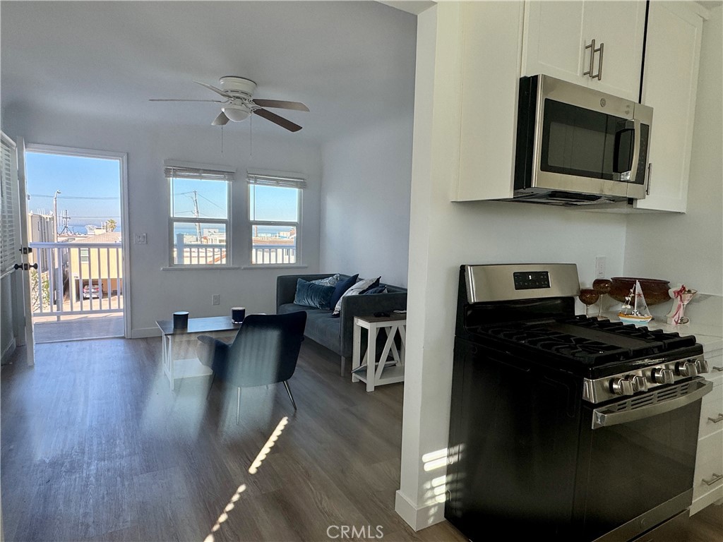 908 Manhattan Avenue D