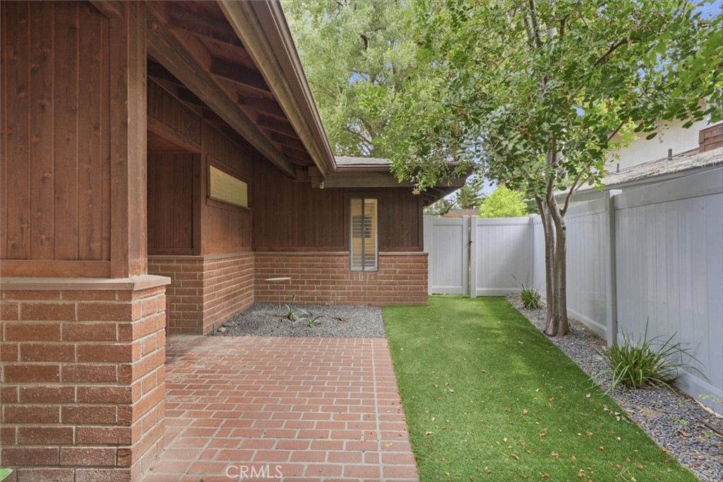4801 Gloria Avenue