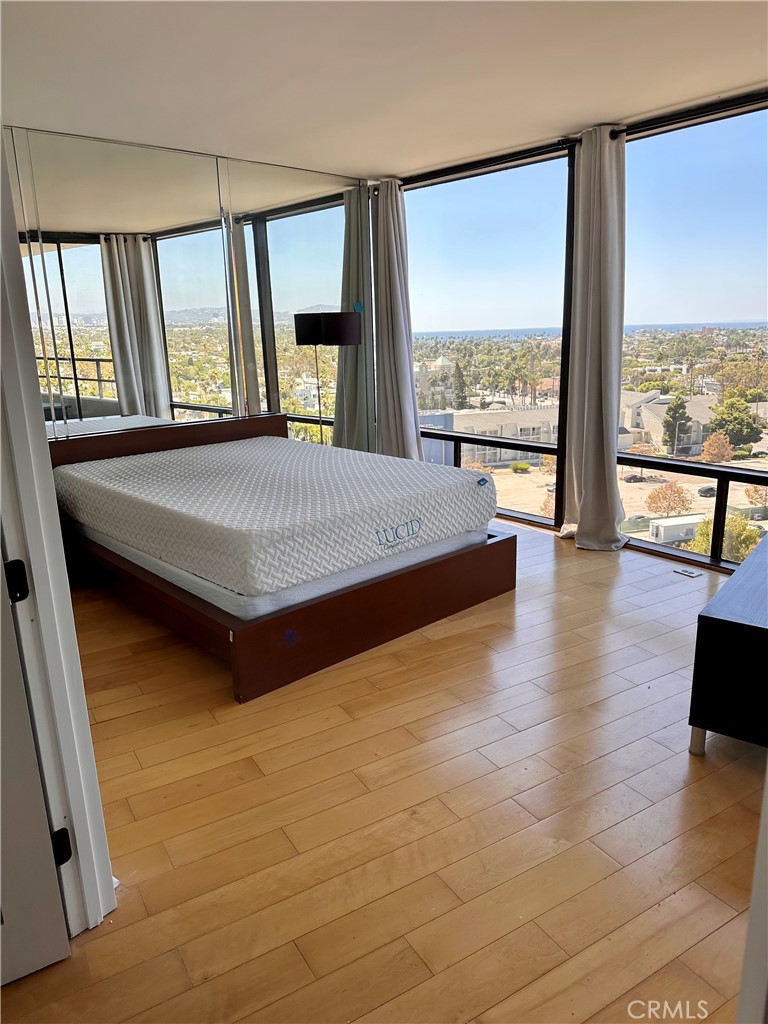 4265 Marina City Drive 805