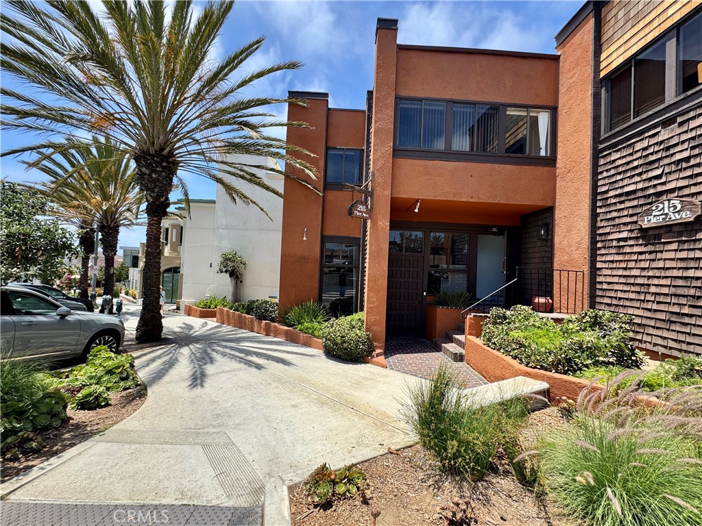 215 Pier Avenue