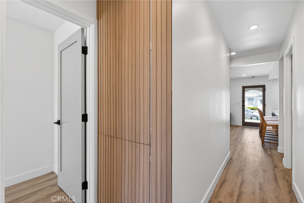 4562 W 142nd Street