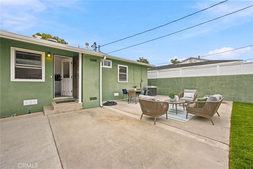 2718 Fisk Lane